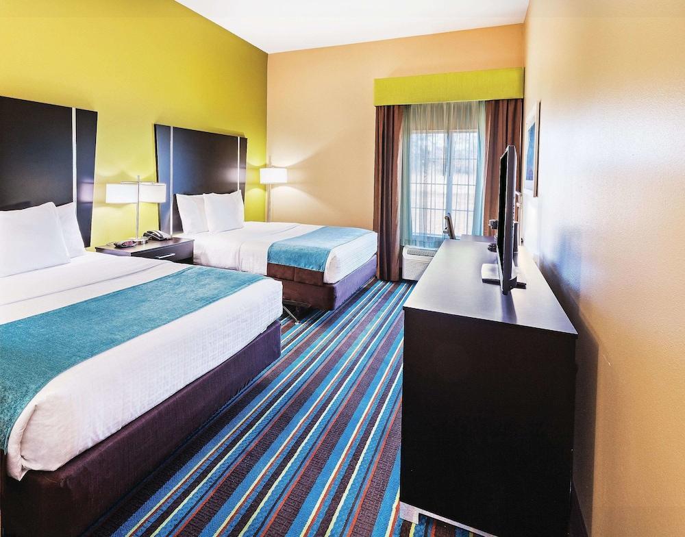 La Quinta By Wyndham Muskogee Hotel Bagian luar foto