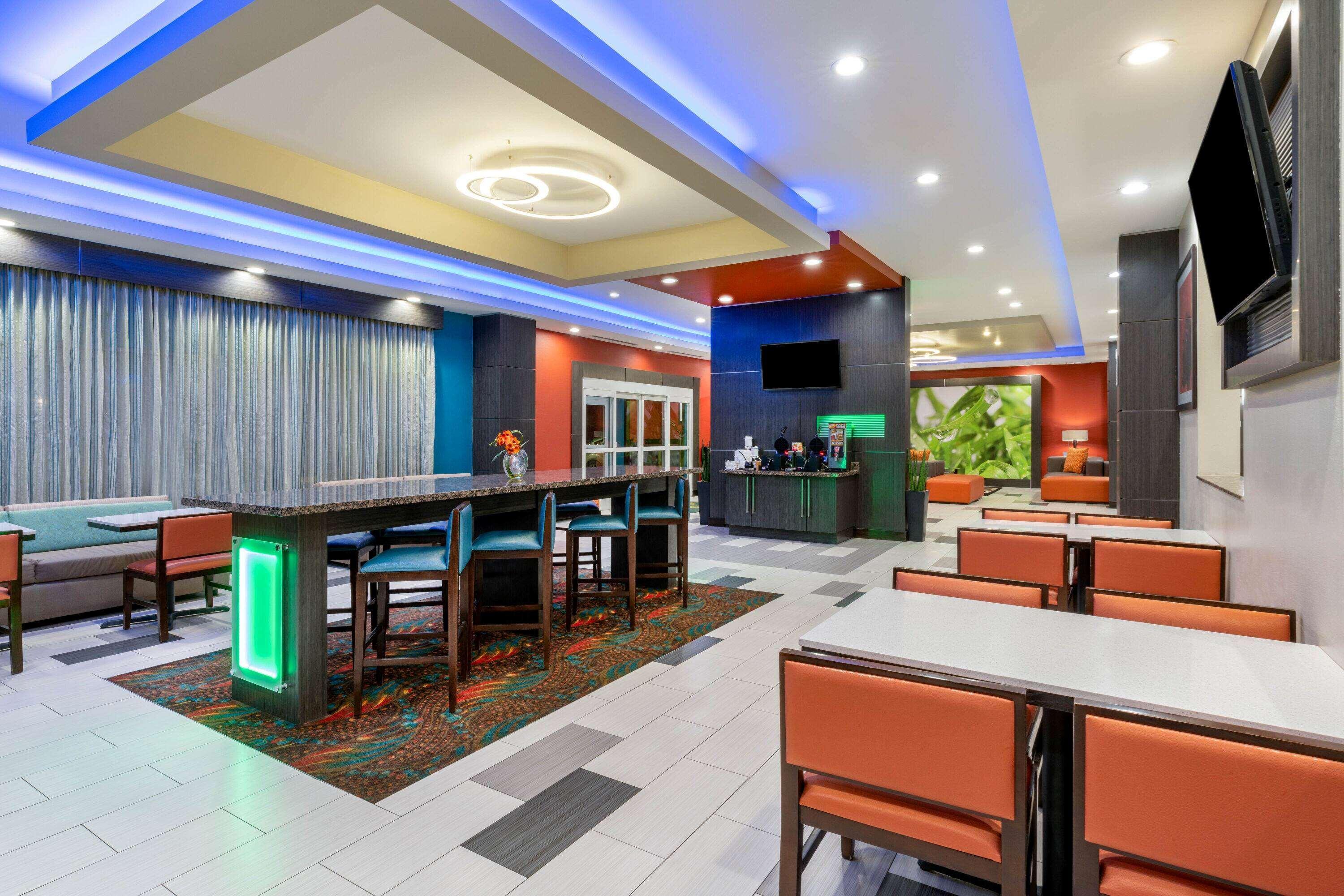 La Quinta By Wyndham Muskogee Hotel Bagian luar foto