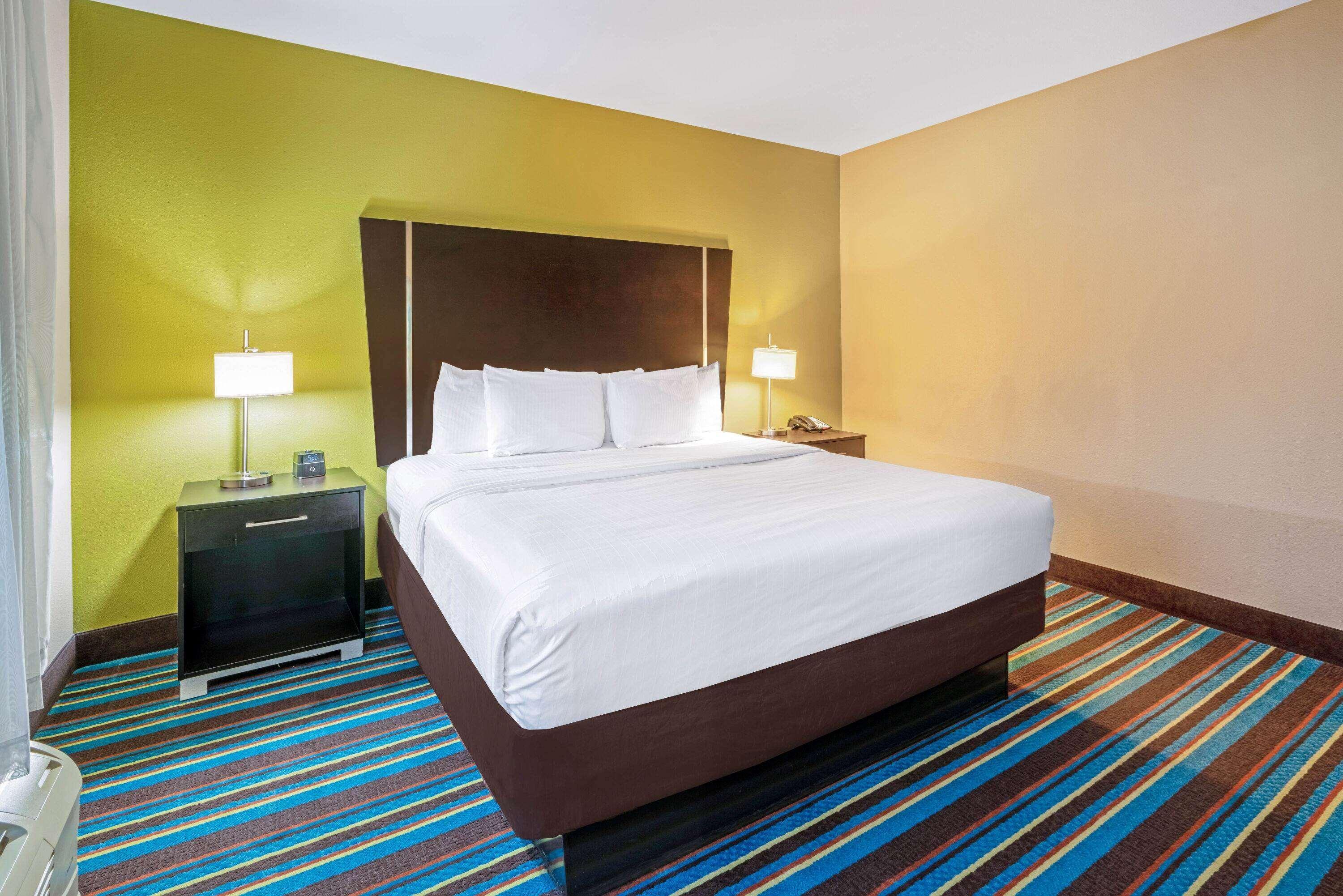 La Quinta By Wyndham Muskogee Hotel Bagian luar foto