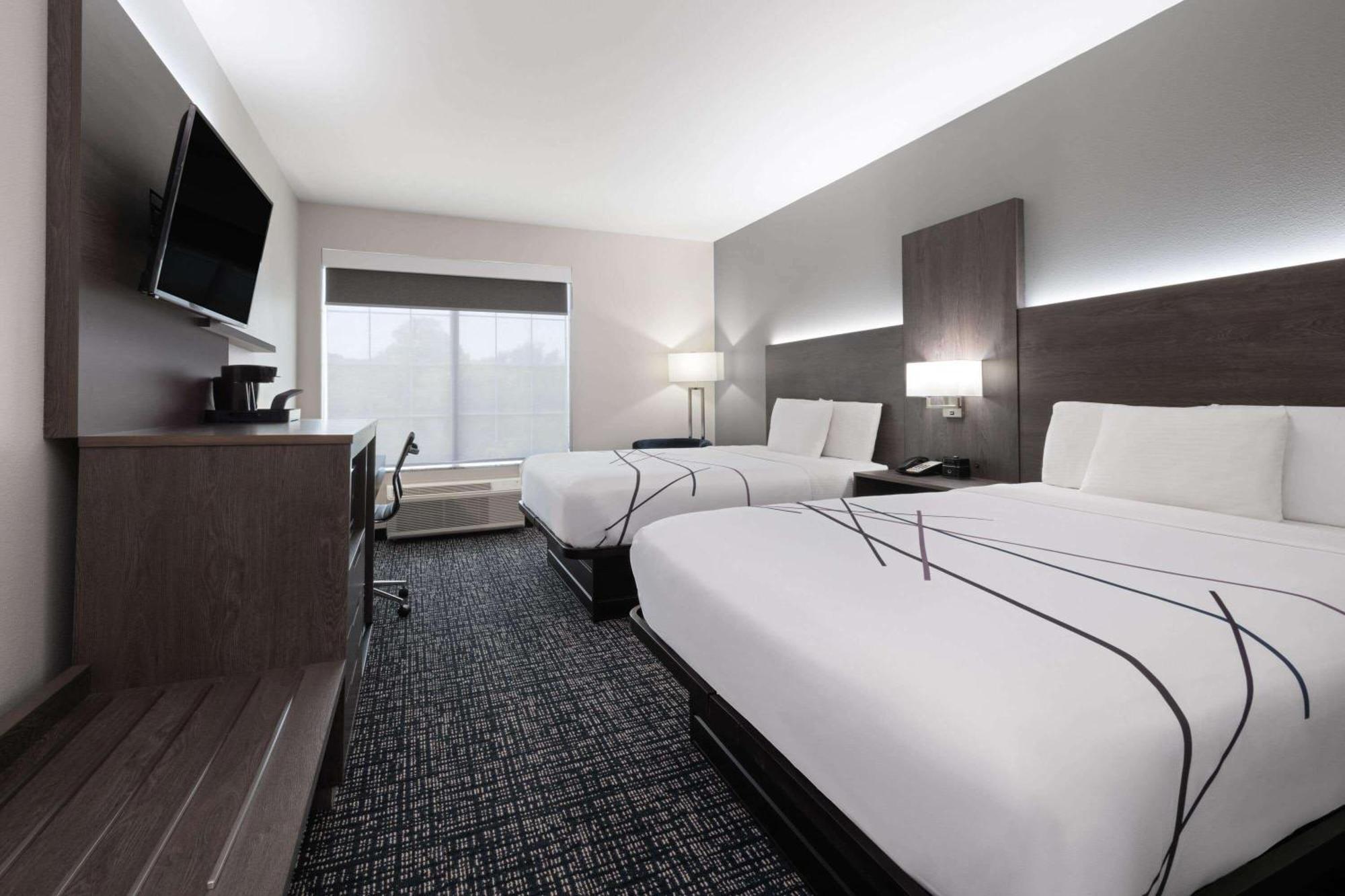 La Quinta By Wyndham Muskogee Hotel Bagian luar foto