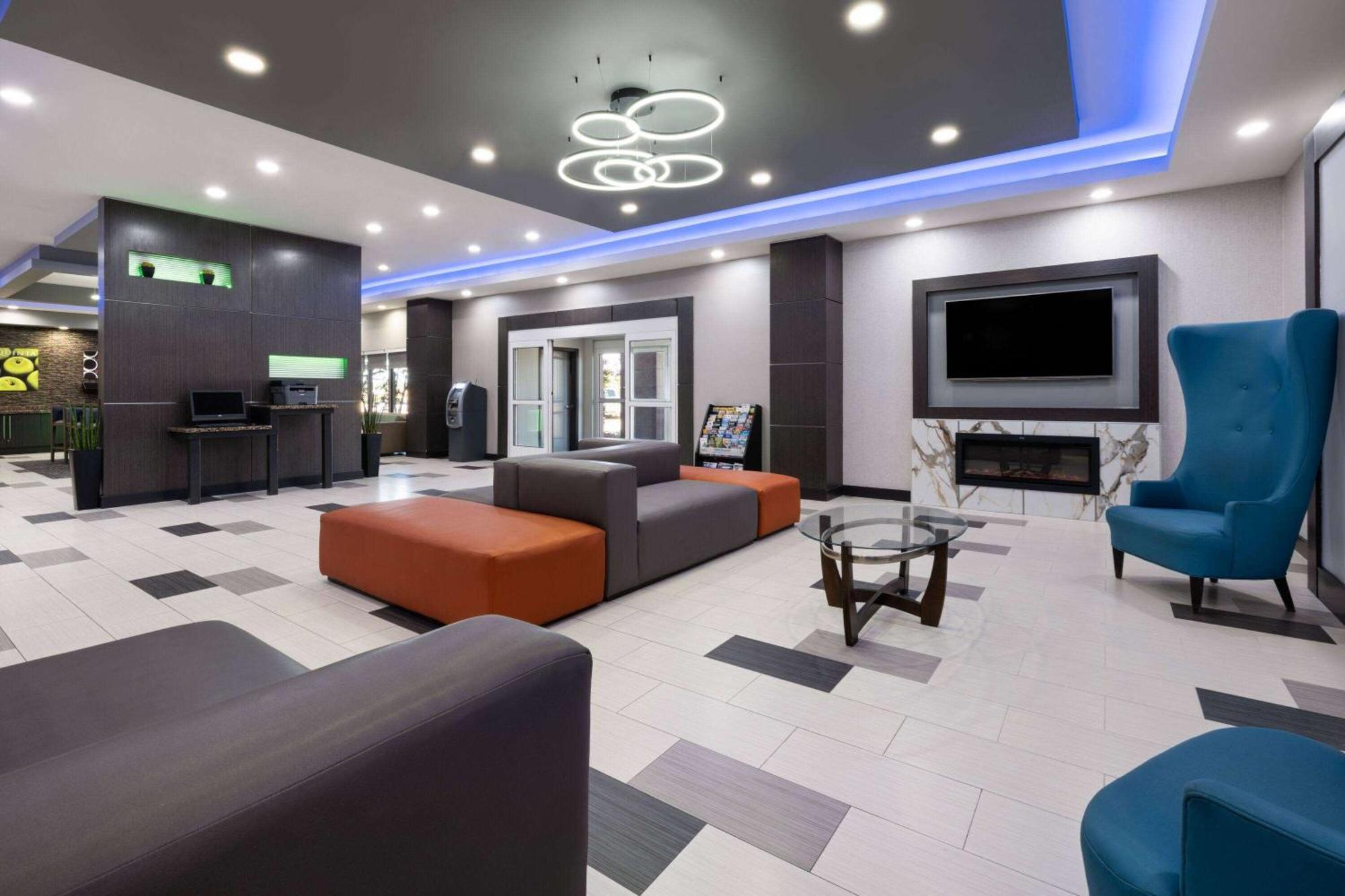 La Quinta By Wyndham Muskogee Hotel Bagian luar foto