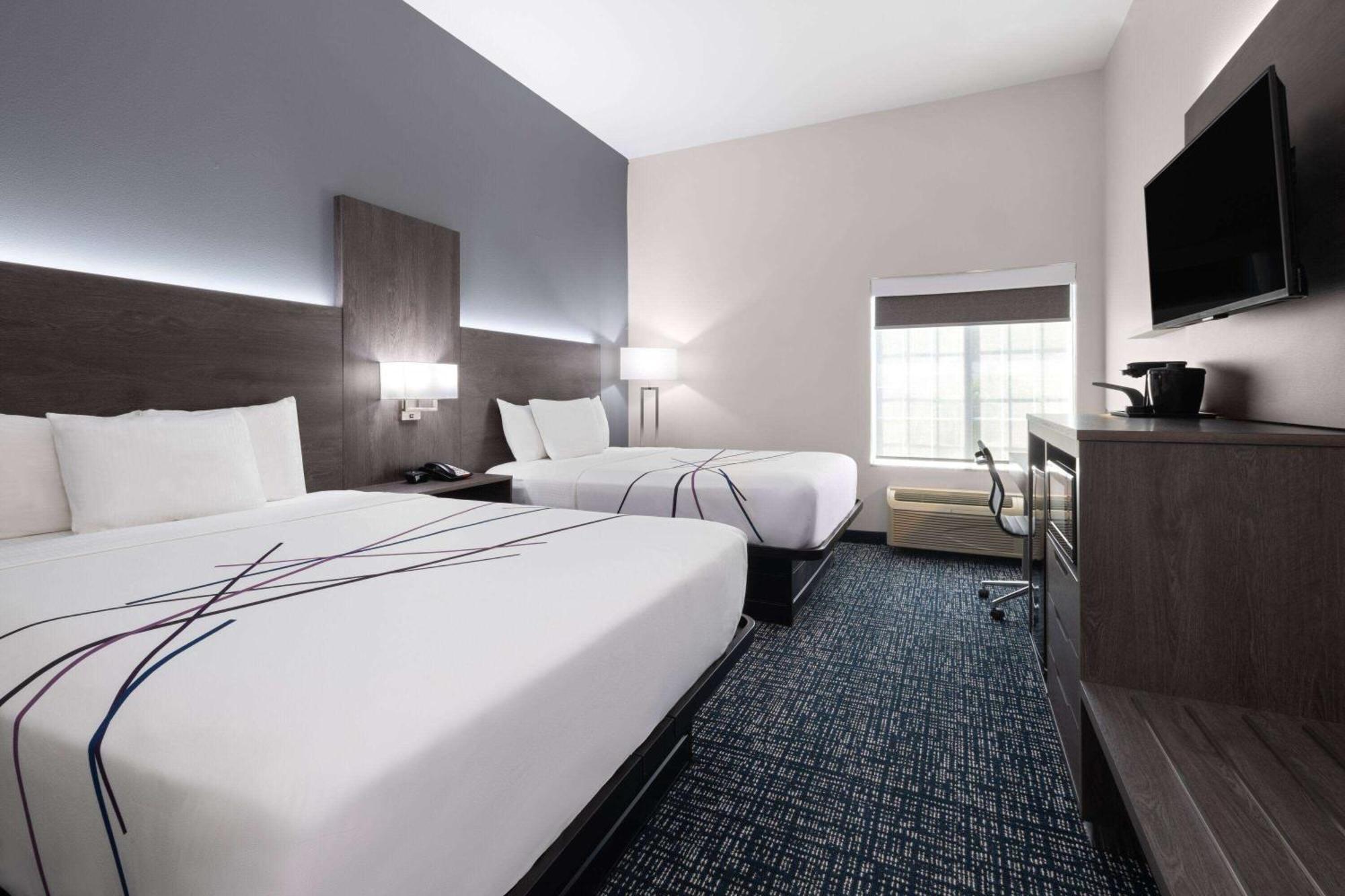 La Quinta By Wyndham Muskogee Hotel Bagian luar foto