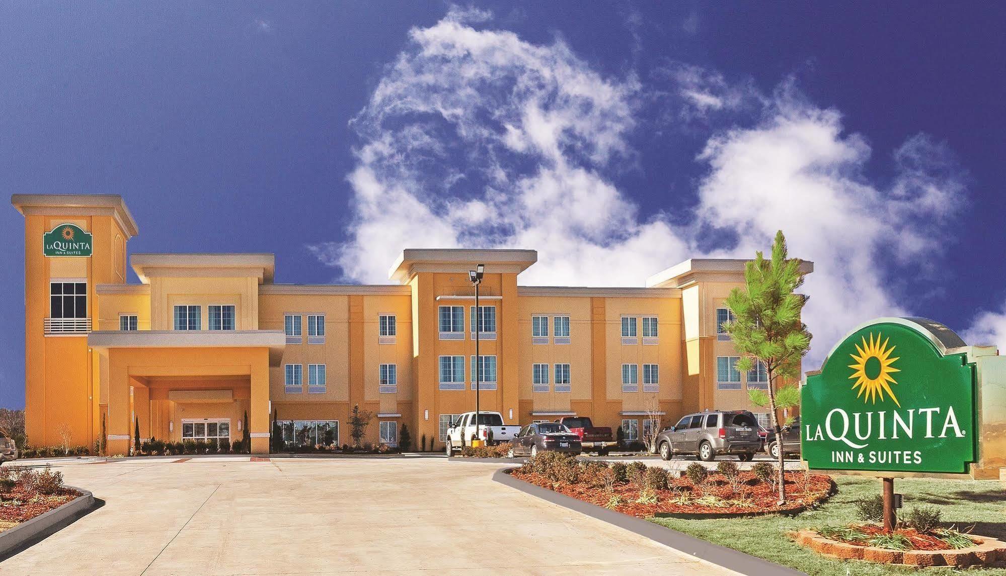 La Quinta By Wyndham Muskogee Hotel Bagian luar foto
